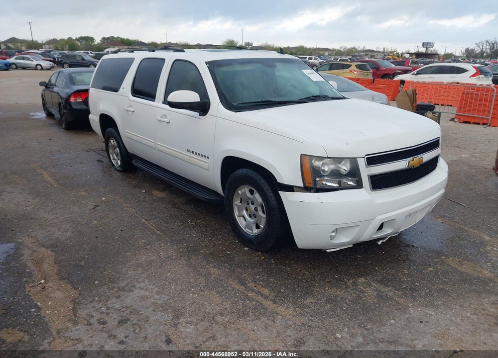 2013 CHEVROLET SUBURBAN 1500 LT VIN: 1GNSCJE02DR131857