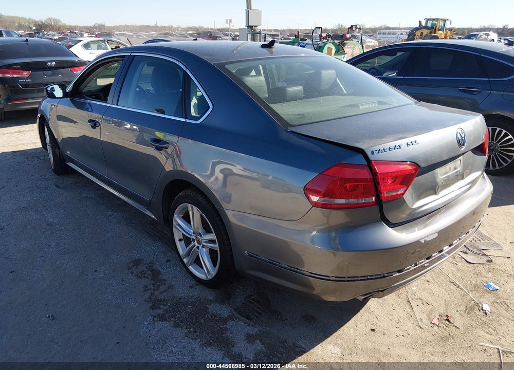 2014 VOLKSWAGEN PASSAT 2.0L TDI SE VIN: 1VWBN7A3XEC063704