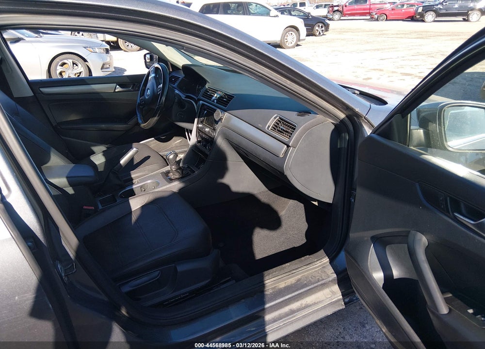 2014 VOLKSWAGEN PASSAT 2.0L TDI SE VIN: 1VWBN7A3XEC063704