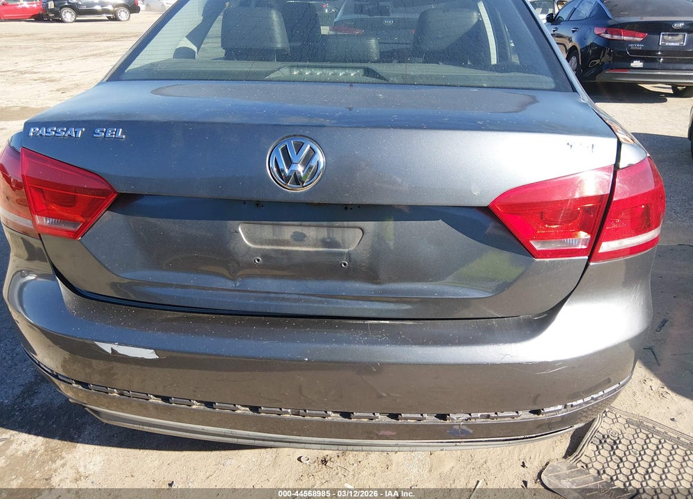 2014 VOLKSWAGEN PASSAT 2.0L TDI SE VIN: 1VWBN7A3XEC063704