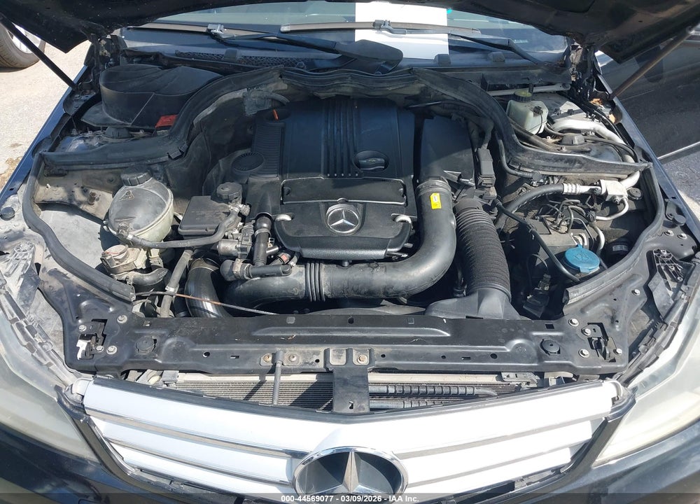 2012 MERCEDES-BENZ C 250 SPORT VIN: WDDGF4HB2CR239968