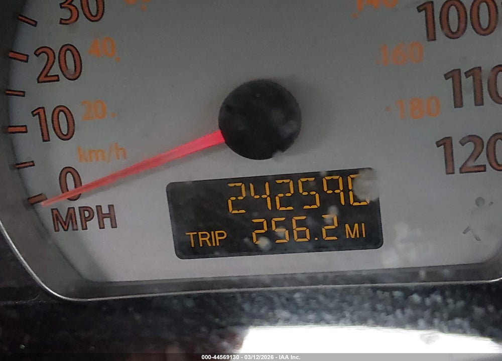 2004 SATURN ION 3 VIN: 1G8AL52F84Z156793