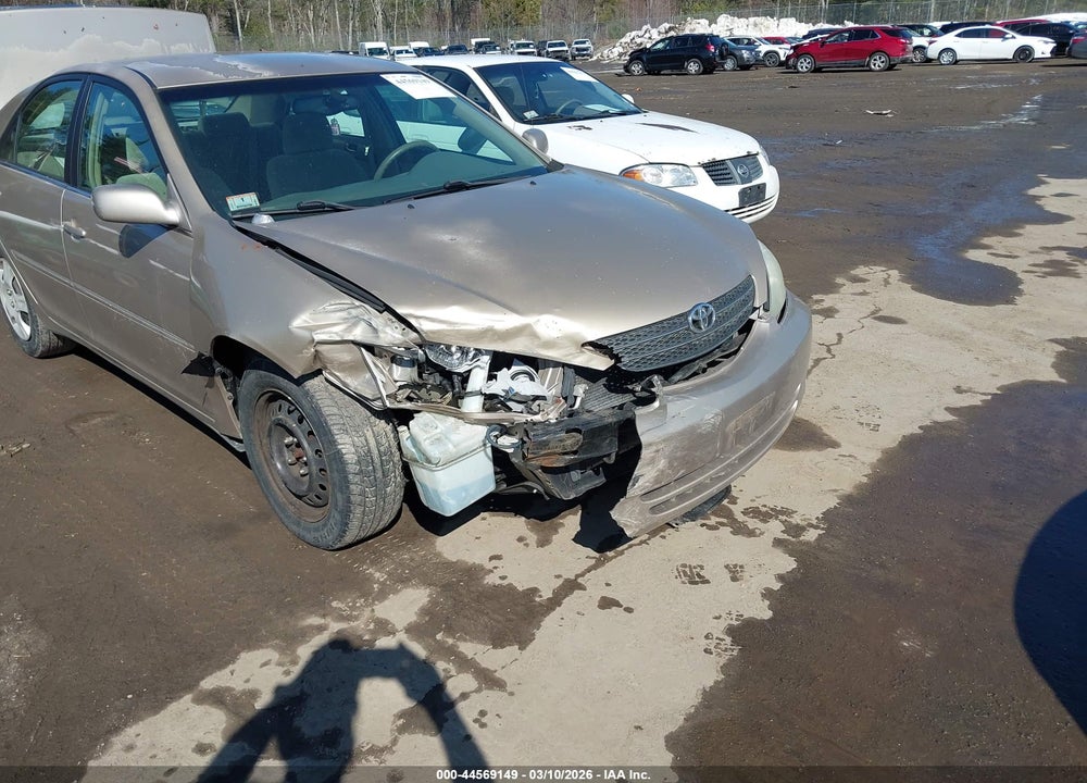 2002 TOYOTA CAMRY XLE VIN: 4T1BE30K62U063219