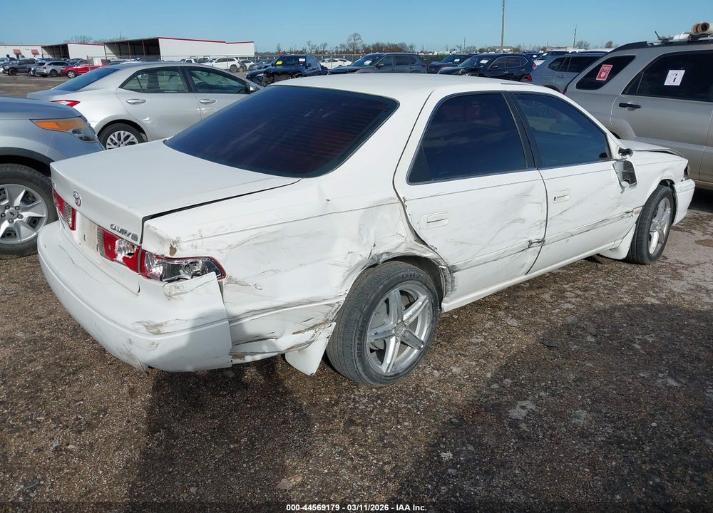 2000 TOYOTA CAMRY LE VIN: JT2BG22K4Y0485567
