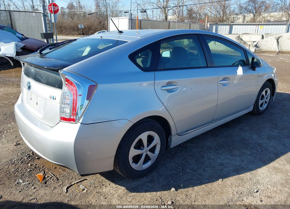 2013 TOYOTA PRIUS TWO VIN: JTDKN3DU7D5612097