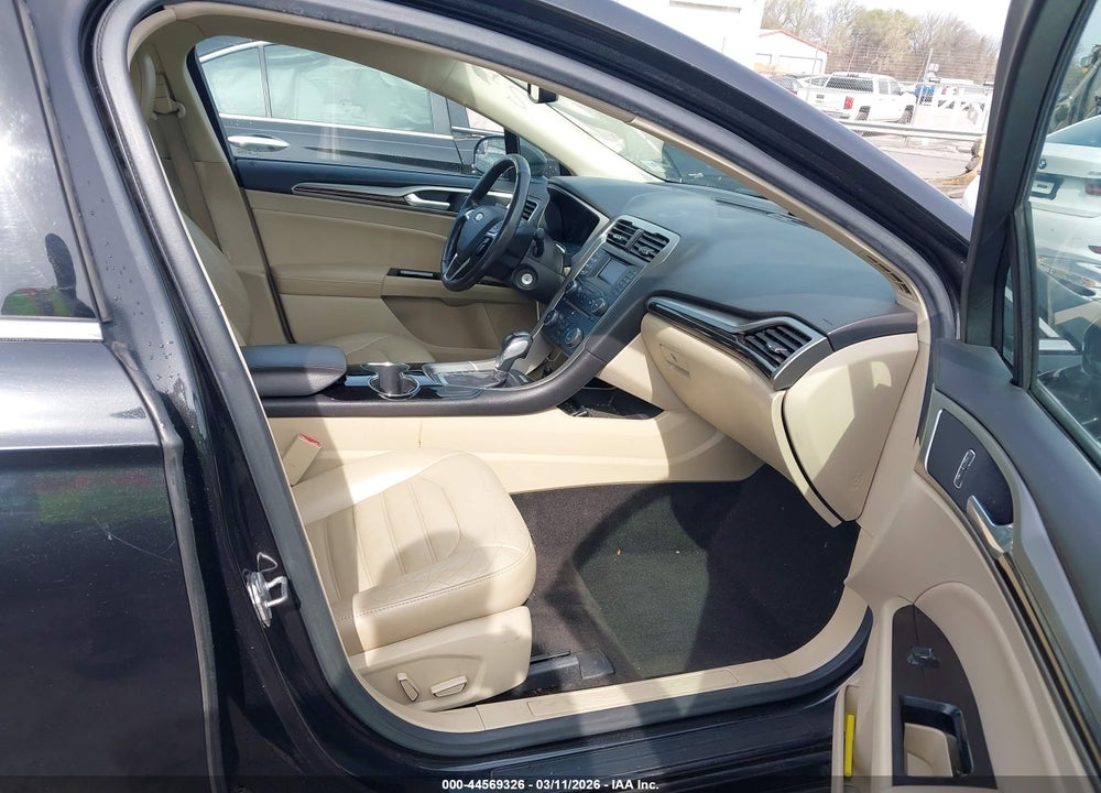 2014 FORD FUSION SE VIN: 1FA6P0HD1E5396114