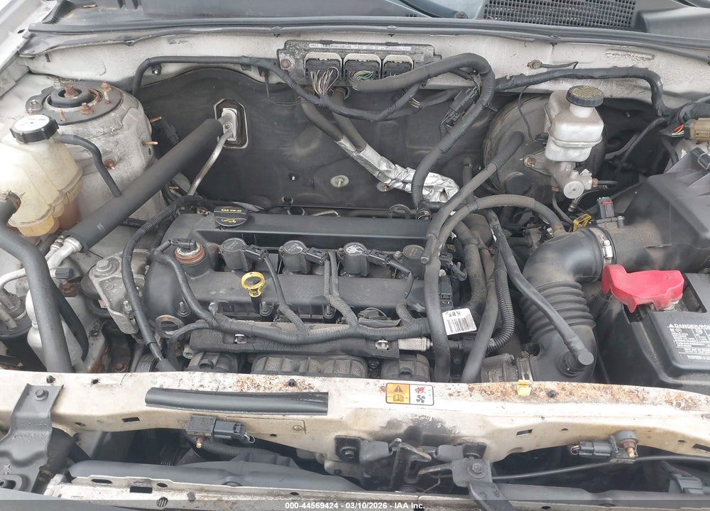 2010 FORD ESCAPE LIMITED VIN: 1FMCU0E76AKB90587