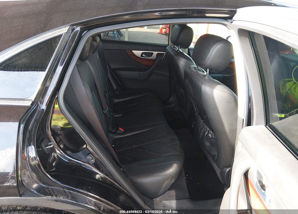 2011 INFINITI FX35 VIN: JN8AS1MW0BM732809