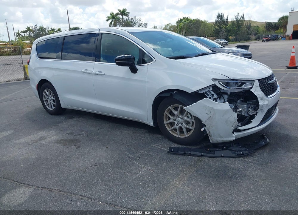 2026 CHRYSLER PACIFICA SELECT VIN: 2C4RC1BG6TR170372