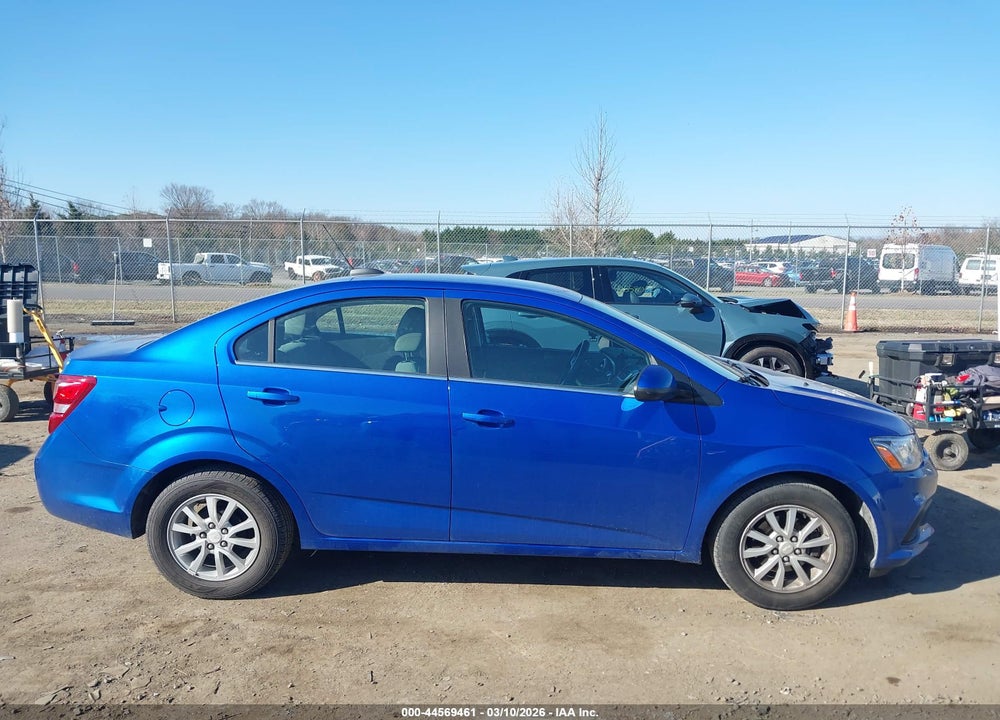 2020 CHEVROLET SONIC FWD  LT VIN: 1G1JD5SB2L4107366