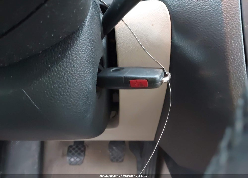 2013 VOLKSWAGEN JETTA 2.5L SE VIN: 3VWBP7AJ4DM427475