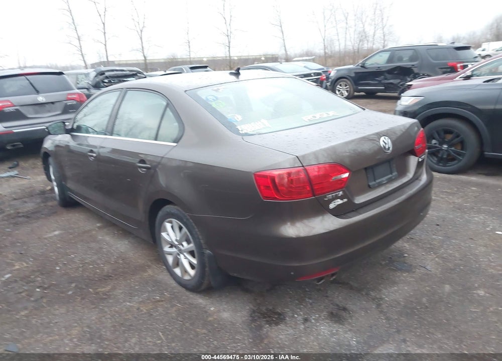 2013 VOLKSWAGEN JETTA 2.5L SE VIN: 3VWBP7AJ4DM427475
