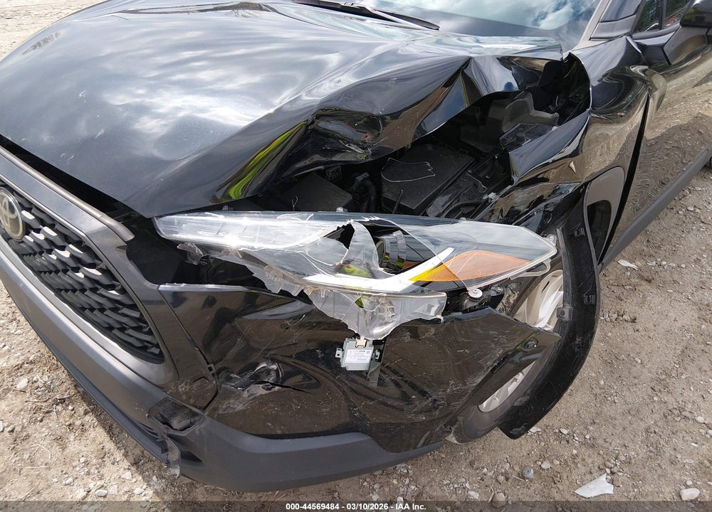 2022 TOYOTA COROLLA CROSS LE VIN: 7MUCAAAG9NV008555