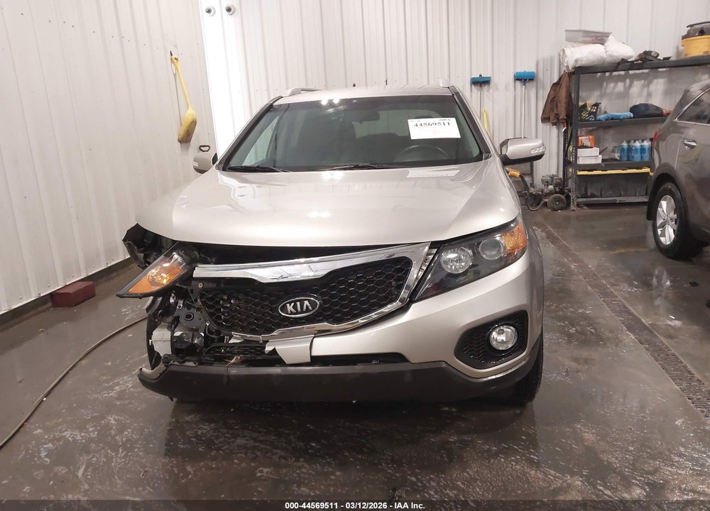 2013 KIA SORENTO EX V6 VIN: 5XYKUDA21DG410455