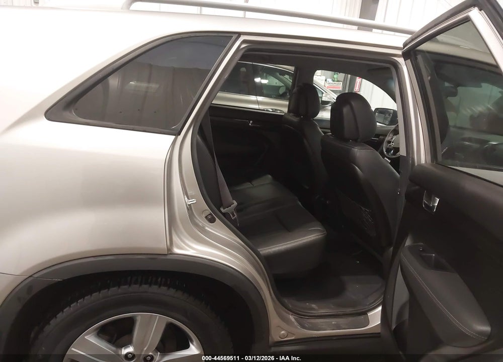 2013 KIA SORENTO EX V6 VIN: 5XYKUDA21DG410455