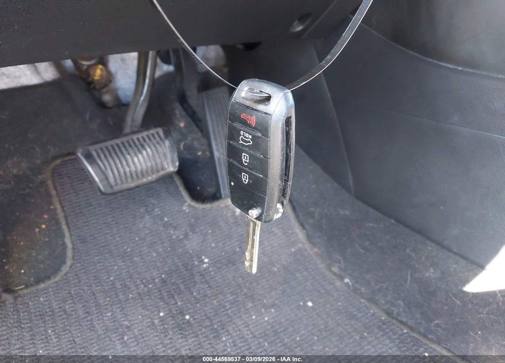 2015 KIA SOUL VIN: KNDJN2A23F7757718
