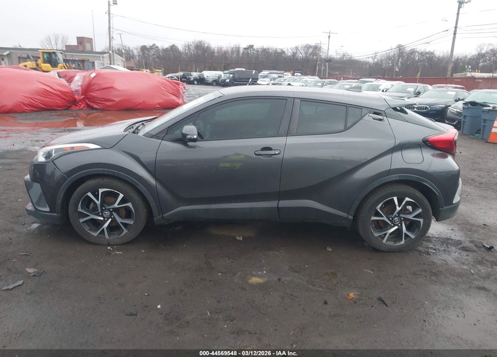 2018 TOYOTA C-HR XLE PREMIUM VIN: NMTKHMBX9JR045681