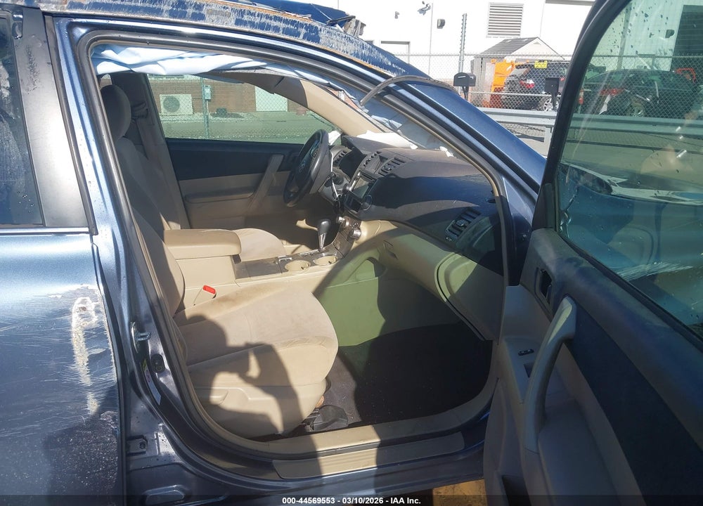 2013 TOYOTA HIGHLANDER VIN: 5TDZA3EH6DS040011