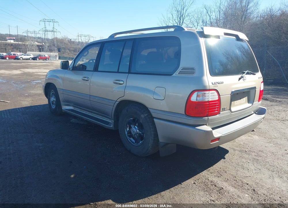 2002 LEXUS LX 470 VIN: JTJHT00WX23520574