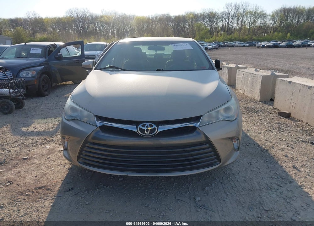 2016 TOYOTA CAMRY LE VIN: 4T4BF1FK5GR577519