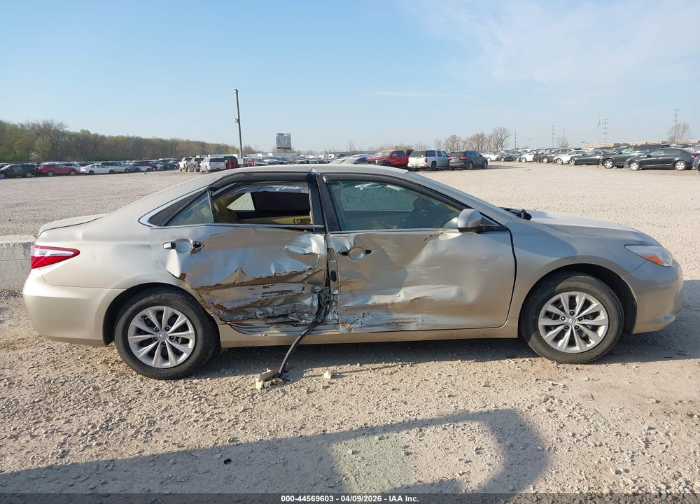 2016 TOYOTA CAMRY LE VIN: 4T4BF1FK5GR577519