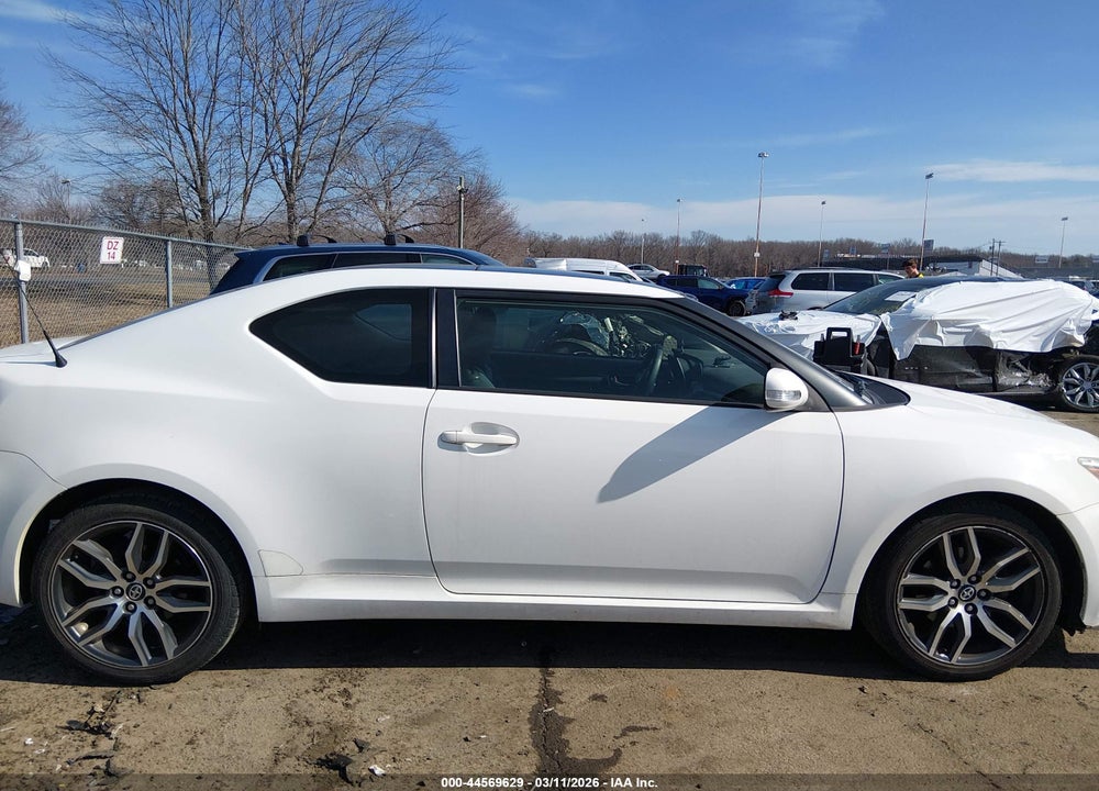2014 SCION TC VIN: JTKJF5C72E3073202