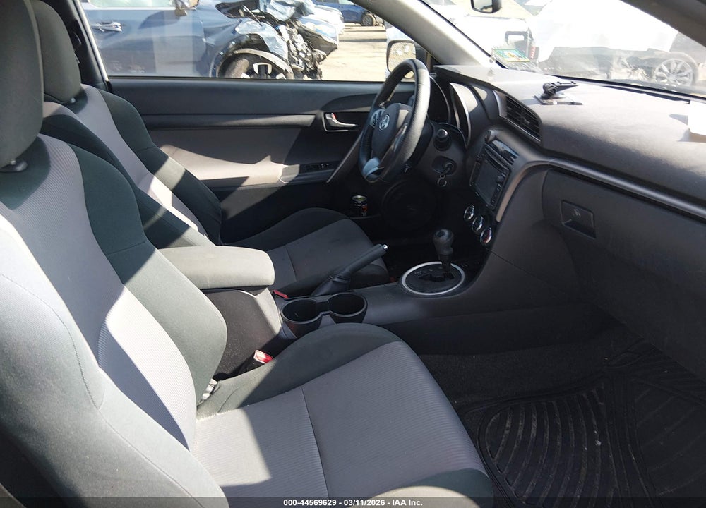 2014 SCION TC VIN: JTKJF5C72E3073202