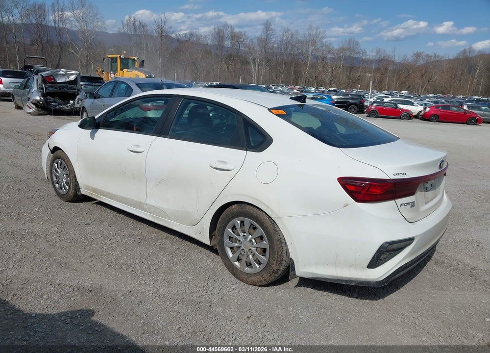 2019 KIA FORTE FE VIN: 3KPF24AD3KE058045