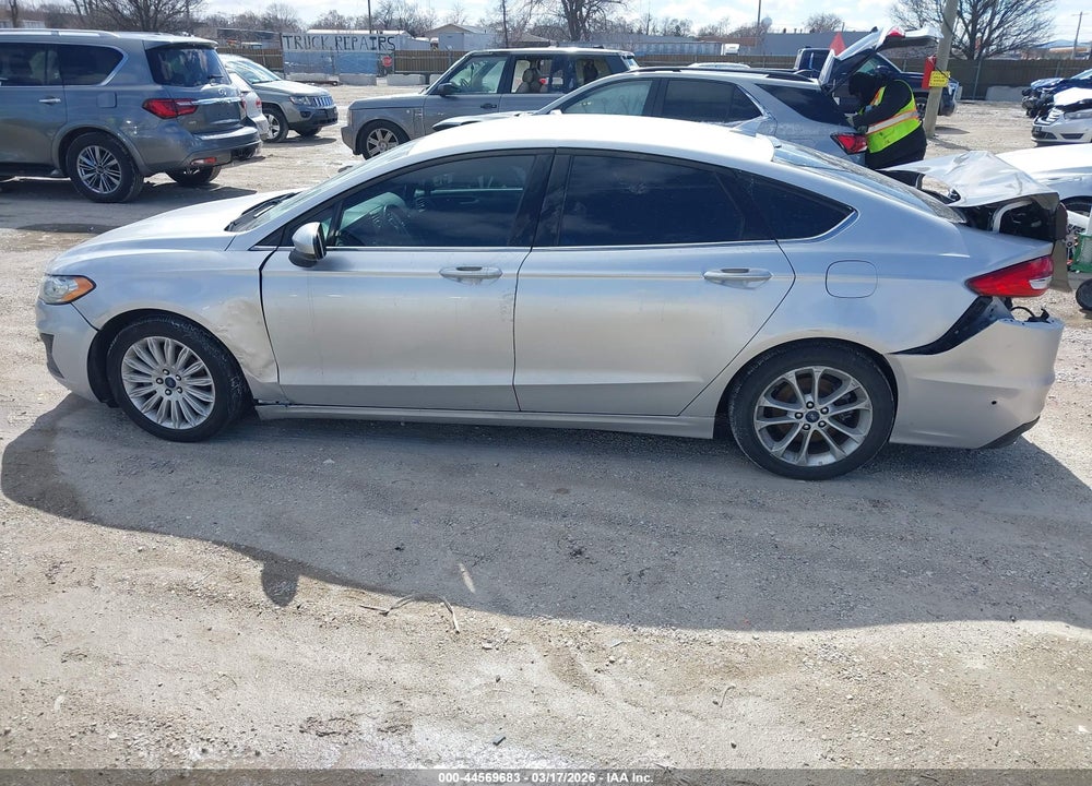 2019 FORD FUSION HYBRID SE VIN: 3FA6P0LU8KR207930