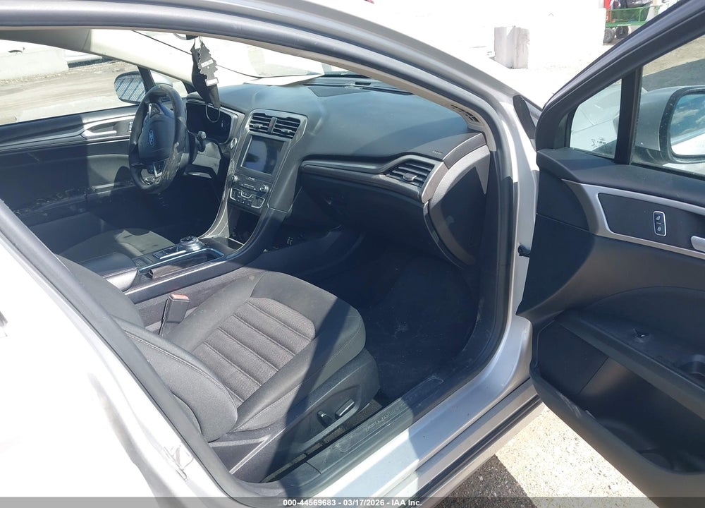 2019 FORD FUSION HYBRID SE VIN: 3FA6P0LU8KR207930