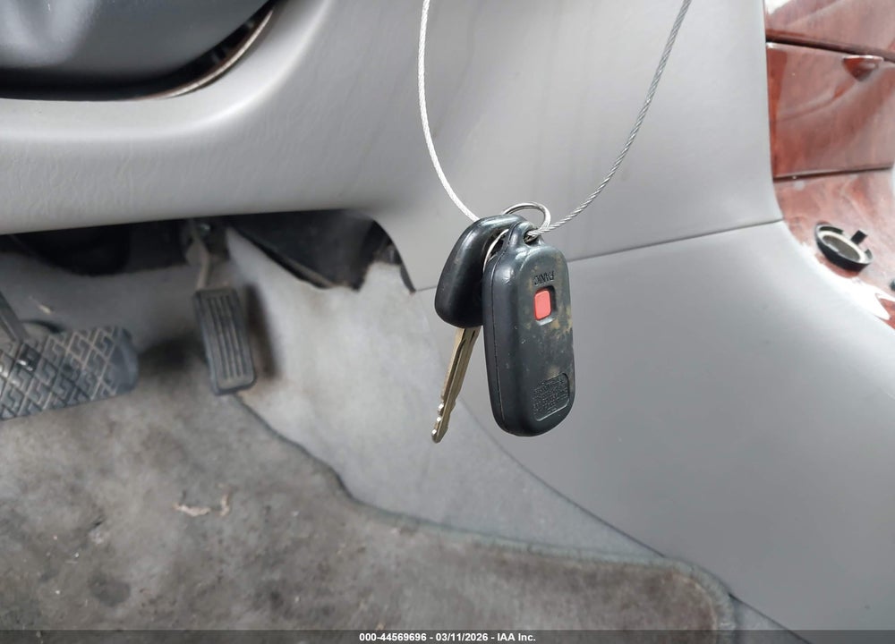 2006 TOYOTA COROLLA LE VIN: 2T1BR32E06C712287