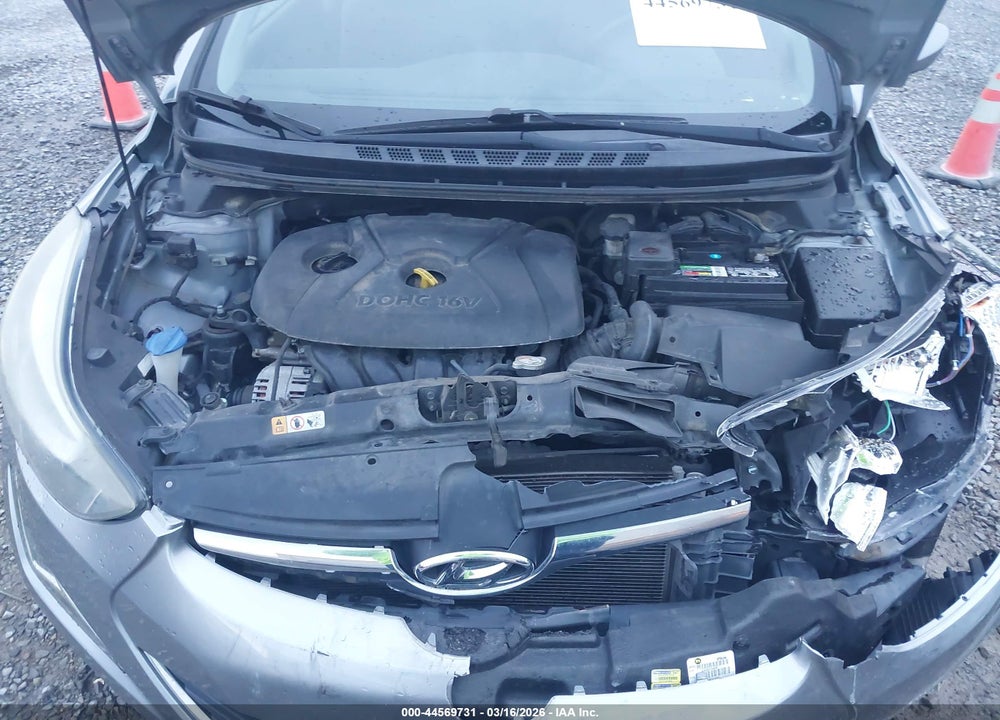2015 HYUNDAI ELANTRA SE VIN: 5NPDH4AE3FH596745