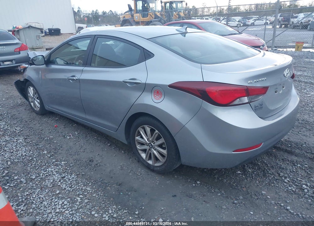 2015 HYUNDAI ELANTRA SE VIN: 5NPDH4AE3FH596745