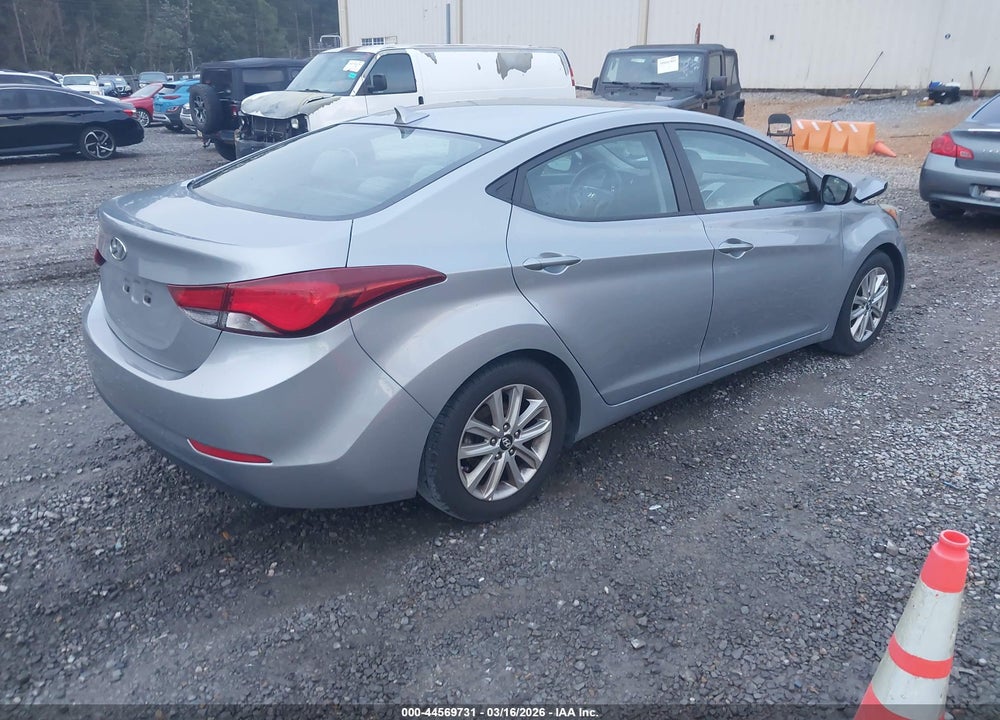 2015 HYUNDAI ELANTRA SE VIN: 5NPDH4AE3FH596745