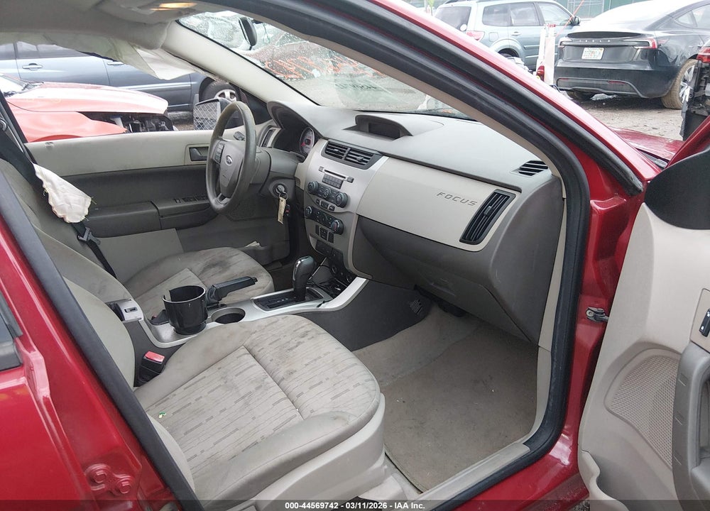 2010 FORD FOCUS SE VIN: 1FAHP3FN0AW162184