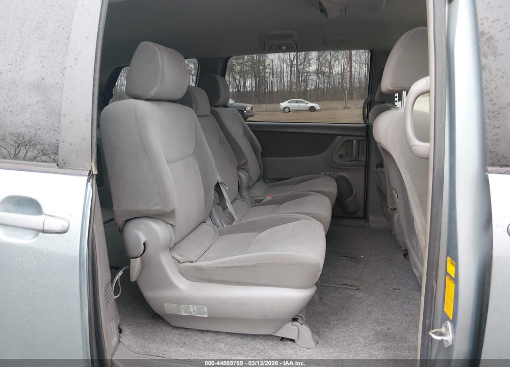 2004 TOYOTA SIENNA LE VIN: 5TDZA23C84S026130