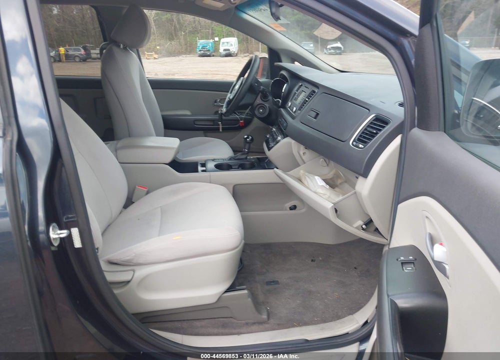 2017 KIA SEDONA LX VIN: KNDMB5C16H6231684