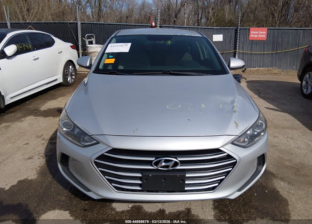 2018 HYUNDAI ELANTRA SEL VIN: 5NPD84LF8JH237826