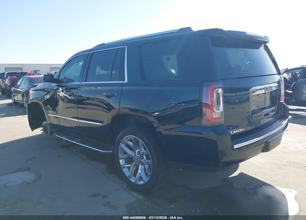2017 GMC YUKON DENALI VIN: 1GKS2CKJ1HR217658