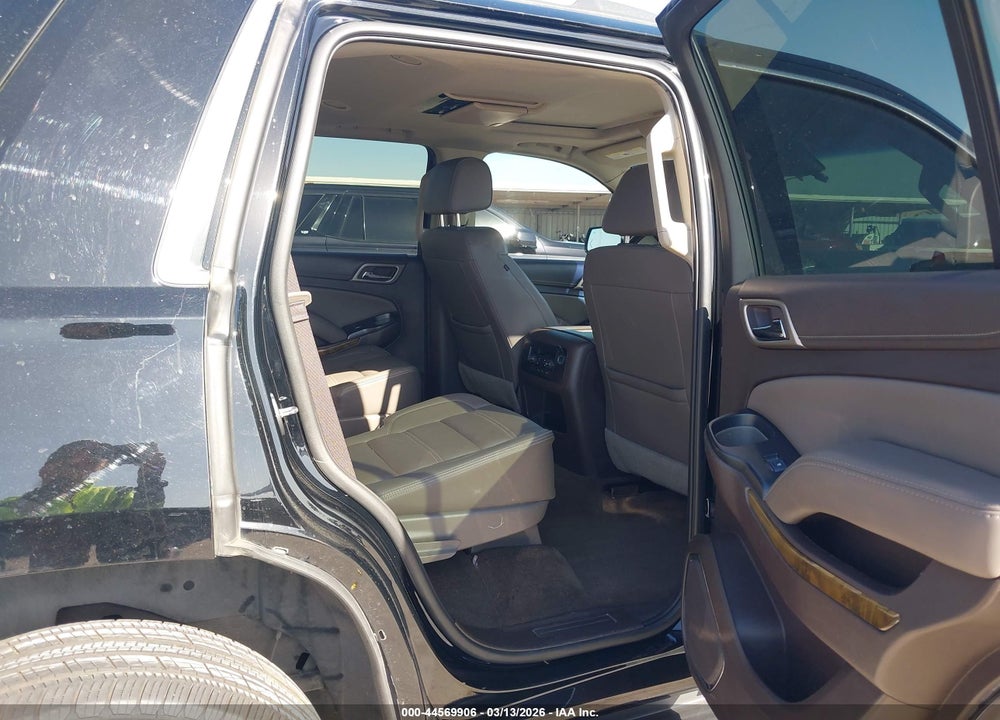 2017 GMC YUKON DENALI VIN: 1GKS2CKJ1HR217658