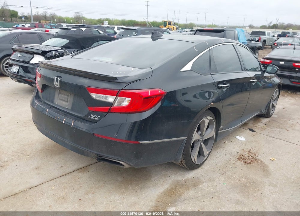 2018 HONDA ACCORD TOURING 2.0T VIN: 1HGCV2F95JA013016