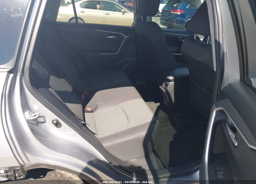 2023 TOYOTA RAV4 XLE VIN: 2T3W1RFV0PC239621