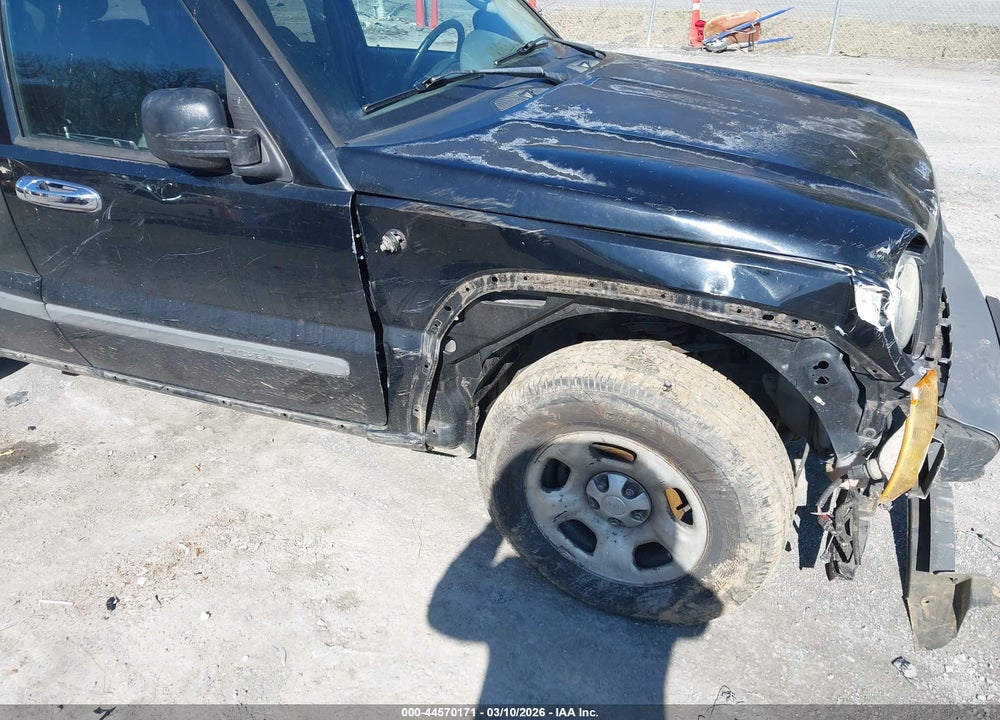 2005 JEEP LIBERTY SPORT VIN: 1J4GL48K75W620832