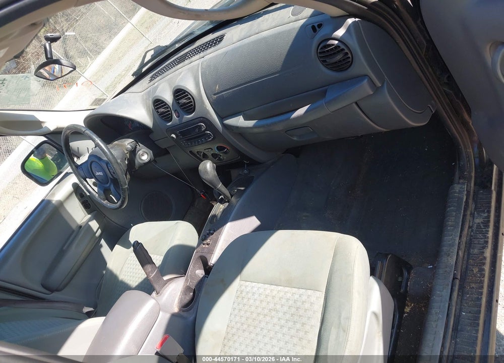 2005 JEEP LIBERTY SPORT VIN: 1J4GL48K75W620832