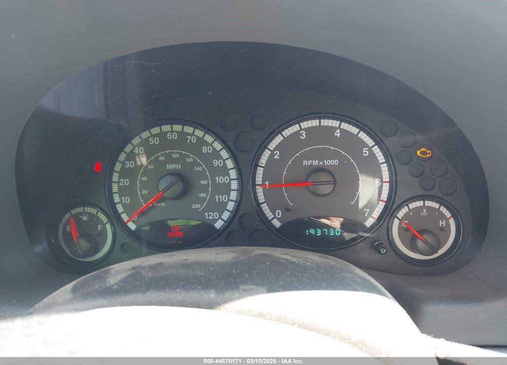 2005 JEEP LIBERTY SPORT VIN: 1J4GL48K75W620832