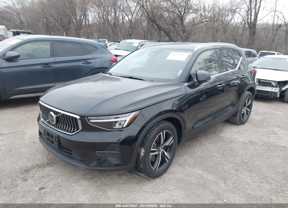 2025 VOLVO XC40 B5 CORE BRIGHT THEME VIN: YV4L12UJ7S2556058