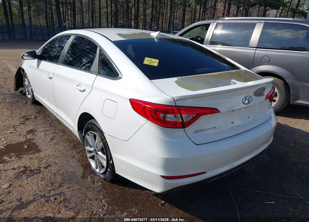 2015 HYUNDAI SONATA SE VIN: 5NPE24AF6FH001806