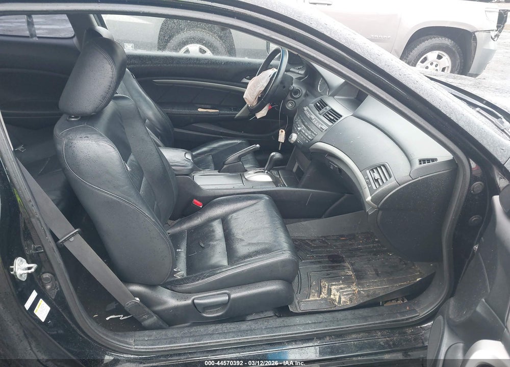 2011 HONDA ACCORD 2.4 EX-L VIN: 1HGCS1B81BA000197
