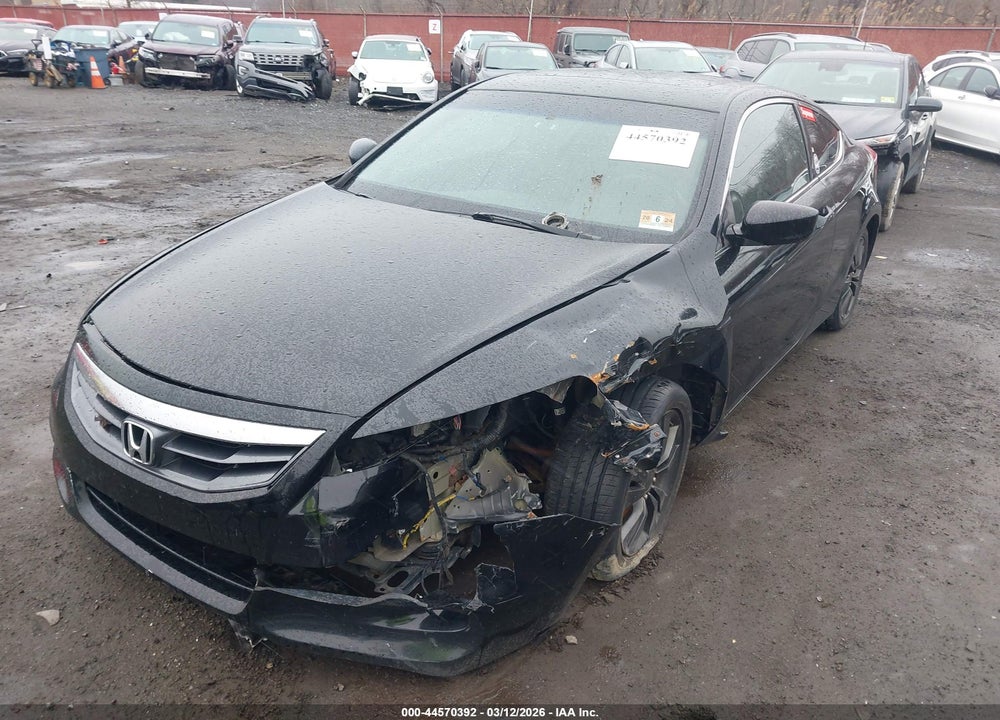 2011 HONDA ACCORD 2.4 EX-L VIN: 1HGCS1B81BA000197