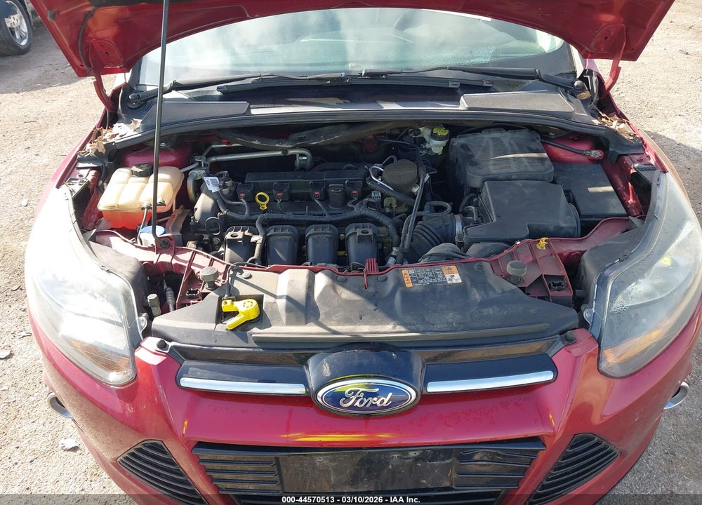 2014 FORD FOCUS TITANIUM VIN: 1FADP3N22EL452245